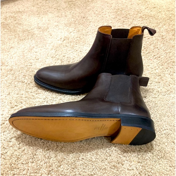 Banana Republic Smooth Leather Chelsea Boots